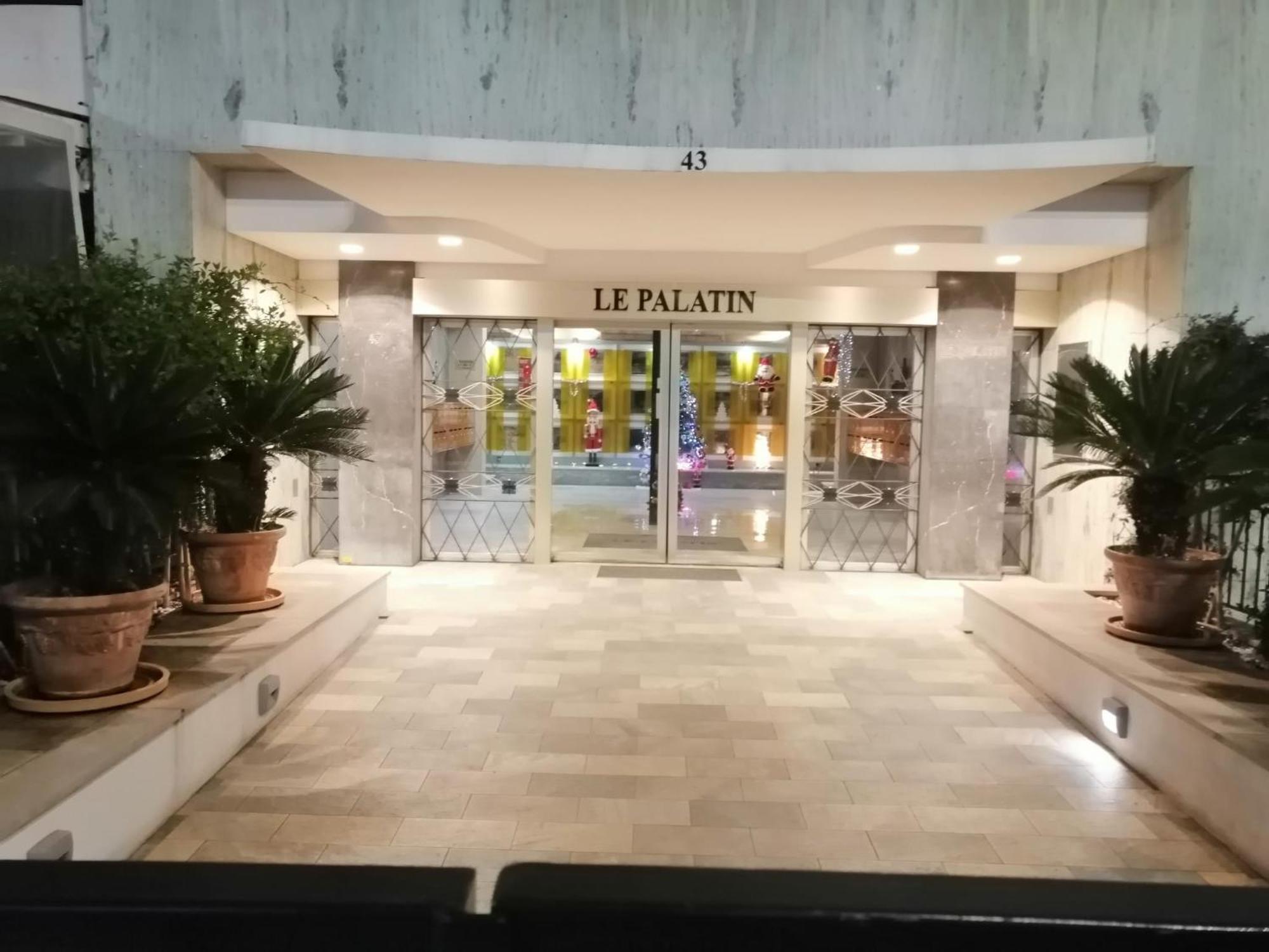 Promenade Holiday - Sea Front Palatin Nizza Exterior foto